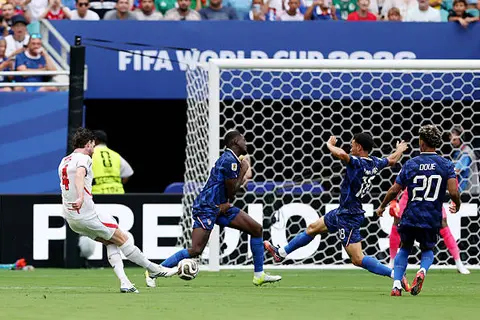 قناة عربية مفتوحة تنقل مباراة فرنسا وإنجلترا في كأس العالم 2026
